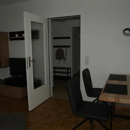Robinia In Apartment *