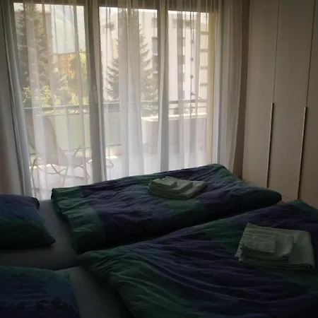 Apartment Robinia In *